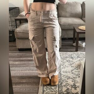 American Eagle Cargos